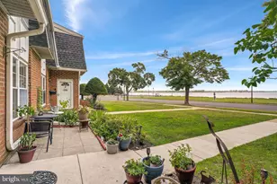 1020 Harbour Dr, Palmyra, NJ 08065 - Photo 5