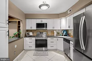 136 Lamplighter Ct, Marlton, NJ 08053 - Photo 9