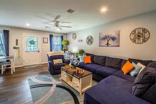 41 Sherwood Pl, Southampton, NJ 08088 - Photo 5