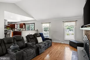 4 Candlelight Dr, Beverly, NJ 08010 - Photo 13
