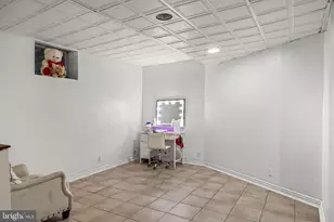 4 Candlelight Dr, Beverly, NJ 08010 - Photo 29