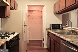 1301 Woodhollow Dr, Marlton, NJ 08053 - Photo 7