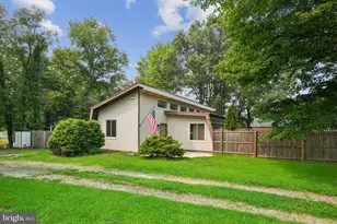 566 Hartford Rd, Mount Laurel, NJ 08054 - Photo 1