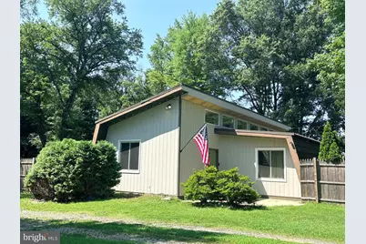 566 Hartford Road, Mount Laurel, NJ 08054 - Photo 1