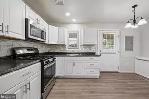 409 Illinois Ave, Delanco, NJ 08075 - Photo 11