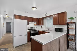 2206 Walnut Ave, Hainesport, NJ 08036 - Photo 9
