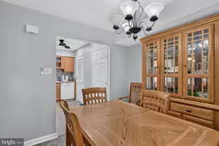 1045 Harbour Dr, Palmyra, NJ 08065 - Photo 9