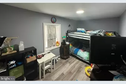 819 W 2nd Street, Florence, NJ 08518 - Photo 9
