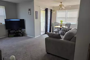15 Florence Tollgate Pl, Burlington, NJ 08016 - Photo 9