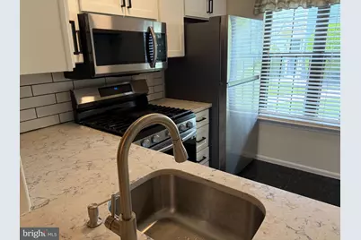 189 Collin Court #189, Mount Laurel, NJ 08054 - Photo 3