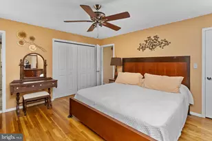 8 W Point Dr, Bordentown, NJ 08505 - Photo 19