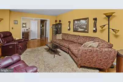 8 W Point Drive, Bordentown, NJ 08505 - Photo 7
