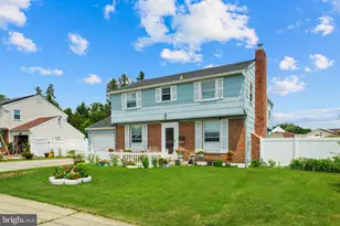 242 Hendrickson Ave, Beverly, NJ 08010 - Photo 1