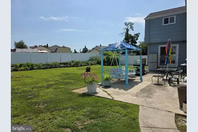 242 Hendrickson Avenue, Beverly, NJ 08010 - Photo 3