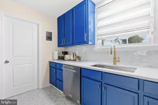 242 Hendrickson Ave, Beverly, NJ 08010 - Photo 13