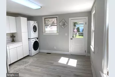 48 Elizabeth Street, Bordentown, NJ 08505 - Photo 3