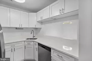 4912 Dunbarton Rd, Mount Laurel, NJ 08054 - Photo 11