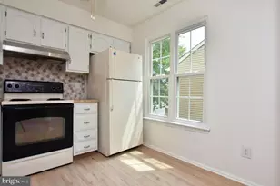 4304B Adelaide Dr, Mount Laurel, NJ 08054 - Photo 5