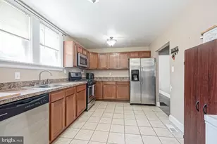 15 S Walnut Ave, Maple Shade, NJ 08052 - Photo 15