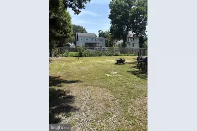 15 S Walnut Avenue, Maple Shade, NJ 08052 - Photo 3
