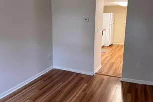 17 West St, Bordentown, NJ 08505 - Photo 3