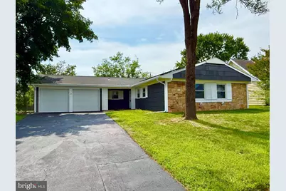 15 Garrett Lane, Willingboro, NJ 08046 - Photo 1