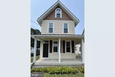423 W Broad Street, Palmyra, NJ 08065 - Photo 1