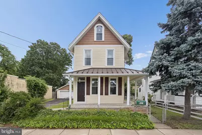 423 W Broad Street, Palmyra, NJ 08065 - Photo 1