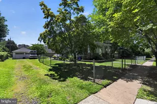 809 Garfield Ave, Palmyra, NJ 08065 - Photo 3