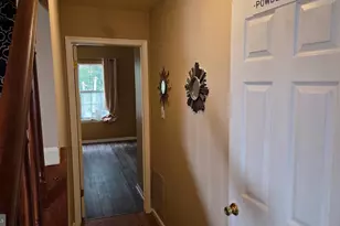 10 Wesley Ln, Burlington, NJ 08016 - Photo 9