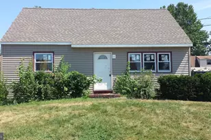 203 Blue Jay Ln, Mount Holly, NJ 08060 - Photo 1