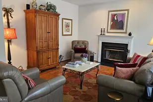 53 Waterford Dr, Bordentown, NJ 08505 - Photo 7