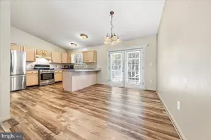 302 Cheyenne Trail, Browns Mills, NJ 08015 - Photo 9