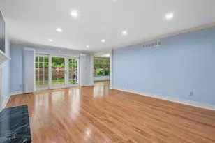 142 Foxwood Dr, Moorestown, NJ 08057 - Photo 9