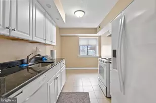 211 James Ct, Marlton, NJ 08053 - Photo 7