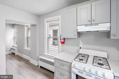 243 Conover Street #2, Burlington, NJ 08016 - Photo 3
