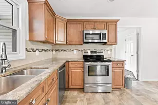 2 Barnwell Ln, Willingboro, NJ 08046 - Photo 3
