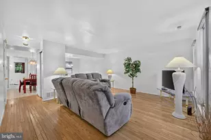 325 Carleton Ln, Mount Laurel, NJ 08054 - Photo 9
