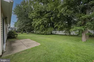 7 Fairfax Dr, Mount Laurel, NJ 08054 - Photo 29