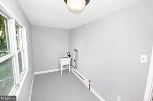 209 York St, Burlington, NJ 08016 - Photo 9