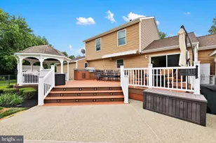 4 Castle Ct, Bordentown, NJ 08620 - Photo 3