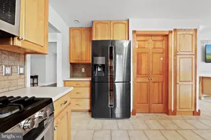 4 Castle Ct, Bordentown, NJ 08620 - Photo 17