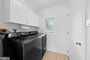 4 Castle Ct, Bordentown, NJ 08620 - Photo 21