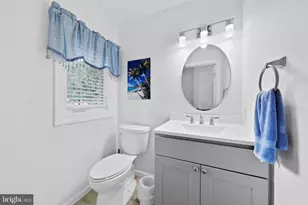 4 Castle Ct, Bordentown, NJ 08620 - Photo 33