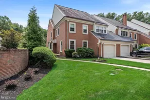 181 Foxwood Dr, Moorestown, NJ 08057 - Photo 3