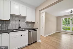 275 Green St, Edgewater Park, NJ 08010 - Photo 5