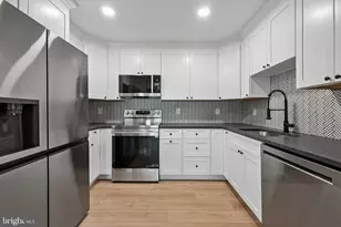 275 Green St, Edgewater Park, NJ 08010 - Photo 3