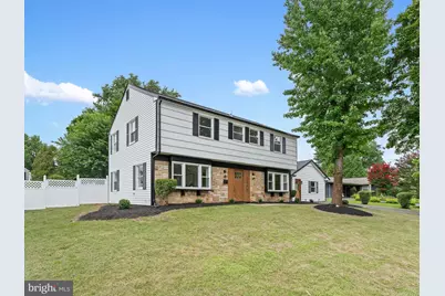 126 Tiffany Lane, Willingboro, NJ 08046 - Photo 1