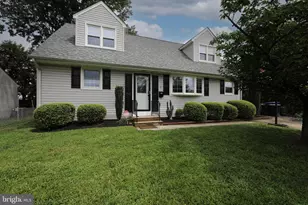37 Woodbine Ave, Maple Shade, NJ 08052 - Photo 3
