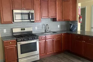 401 Lawrence St, Burlington, NJ 08016 - Photo 3